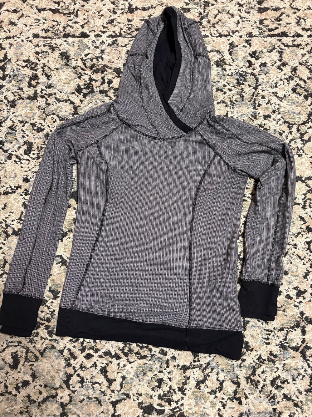 lululemon athletica Gray & Black Hooded Long-Sleeve Sweater